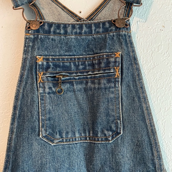 Levi’s Short Overalls - Picture 4 of 5